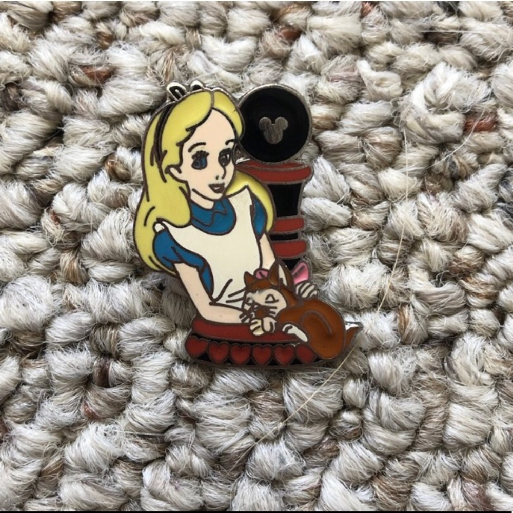 Alice Disney Trading Pin
